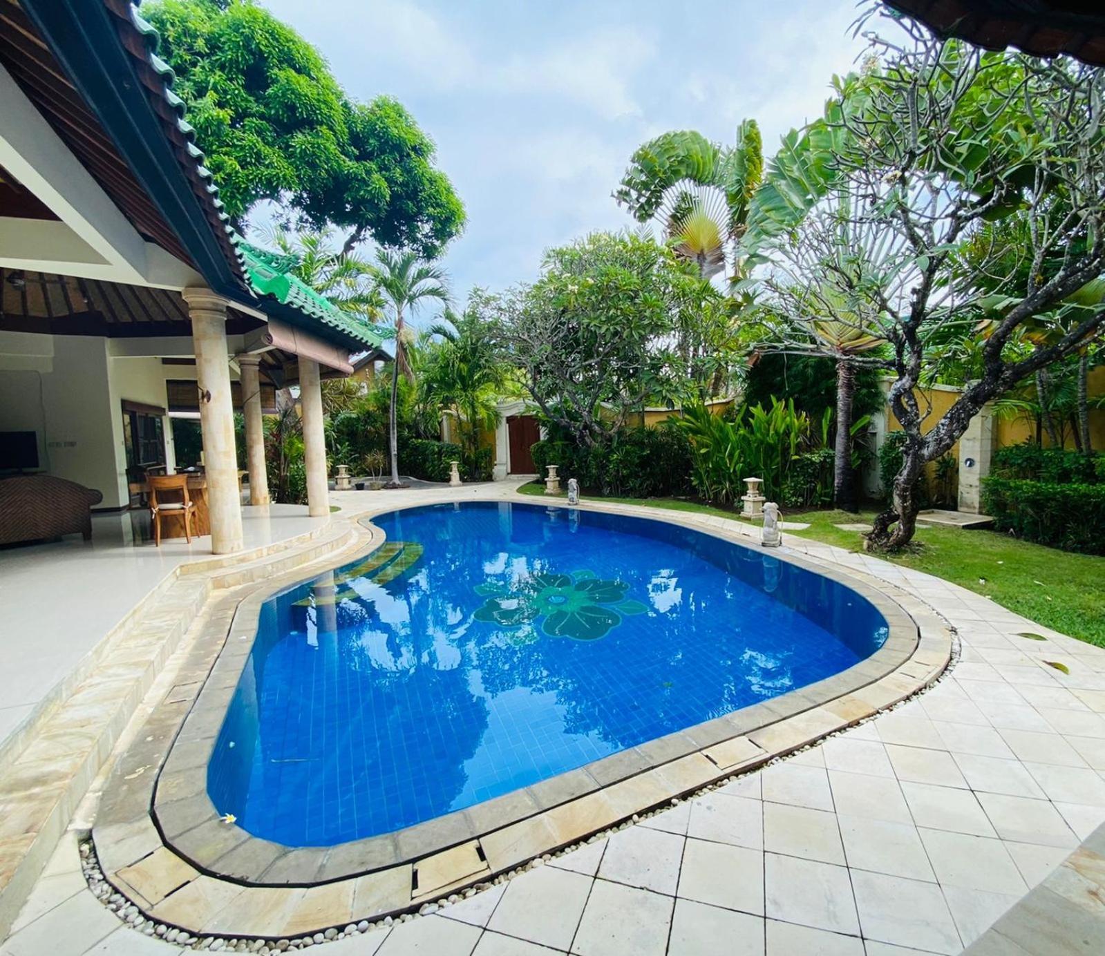 Bali Jade Villas Sanur  Exterior photo